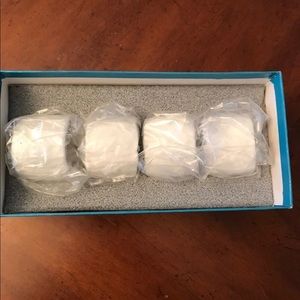 Napkin Ring
Countryware
by COALPORT